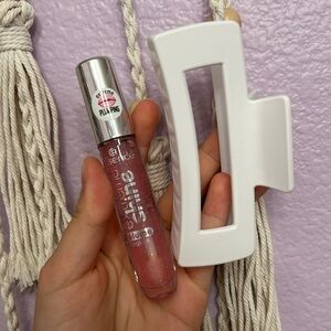 White claw clip and sweet dream plumping lipgloss